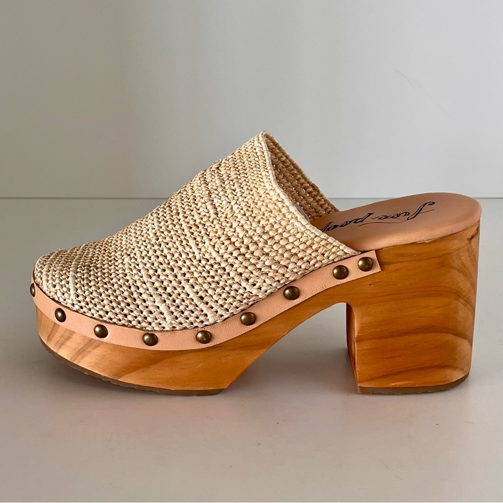 Free People Claudia Crochet Clog 7.5 | Neutral/Raffia | Boho 70’s Retro | NWOB - Picture 2 of 15
